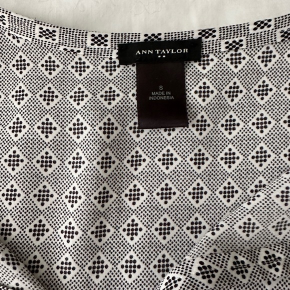 Blouse - Picture 2 of 2